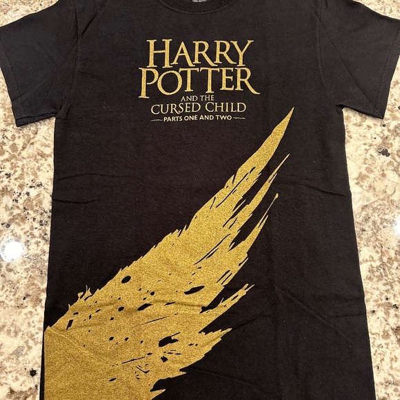 Harry Potter and The Cursed Child Parts One and Two T-Shirt Size Small - Picture 2 of 6